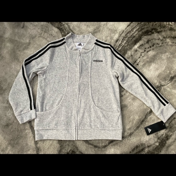 BNWT Adidas sweater sz M(10/12) girls
